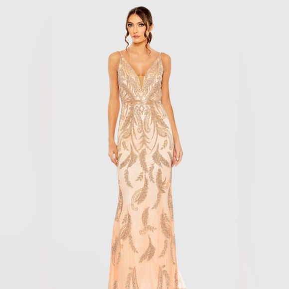 New Mac Duggal Pink V-Neck Sequin Embellished Gown Style 6015 – Apricot – Size 6 - Picture 1 of 12